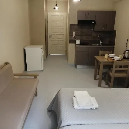 Afrodite Spacious Apartments! アパートホテル
