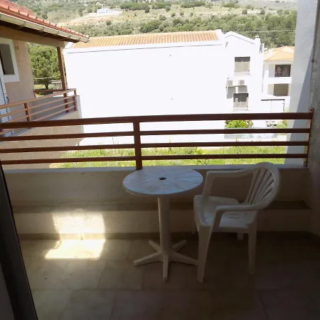 Afrodite Spacious Apartments! 아파트호텔 Agia Efimia