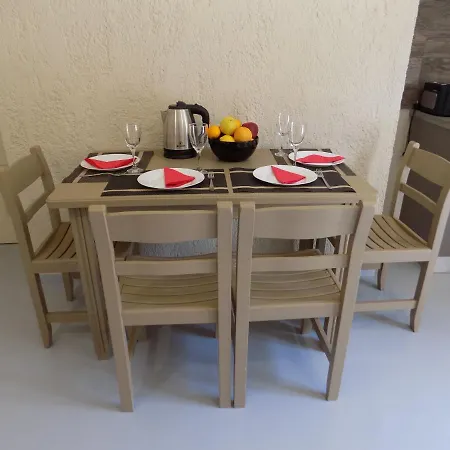 Afrodite Spacious Apartments! 2*