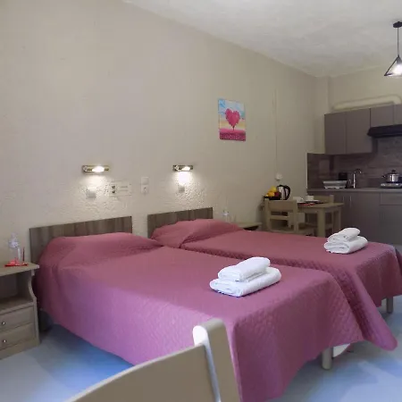 Afrodite Spacious Apartments! アパートホテル 3*