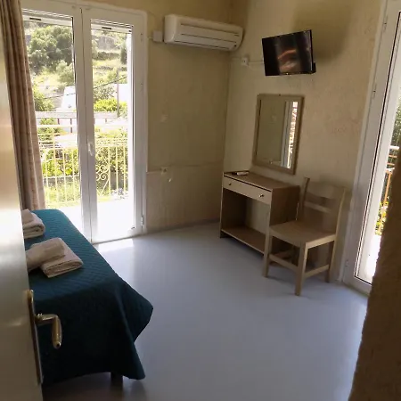 Afrodite Spacious Apartments! 2*