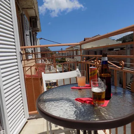 Afrodite Spacious Apartments! 아파트호텔 Agia Efimia