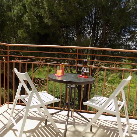 Afrodite Spacious Apartments! Apart Otel