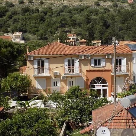 아파트호텔 Afrodite Spacious Apartments! Agia Efimia