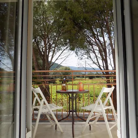 Afrodite Spacious Apartments! Apart Otel
