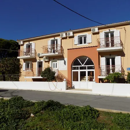 Afrodite Spacious Apartments! 2*