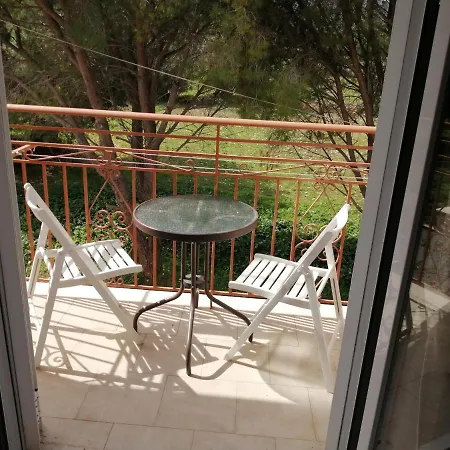 Afrodite Spacious Apartments! Ξενοδοχείο με διαμερίσματα 3*