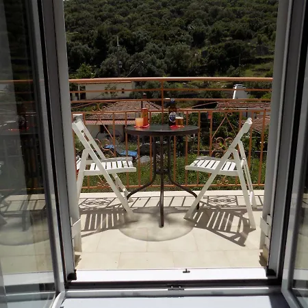 Ξενοδοχείο με διαμερίσματα Afrodite Spacious Apartments! 3*