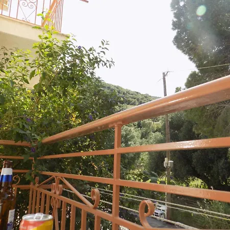 Afrodite Spacious Apartments! Lägenhetshotell Agia Efimia