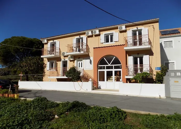 Afrodite Spacious Apartments! 3*