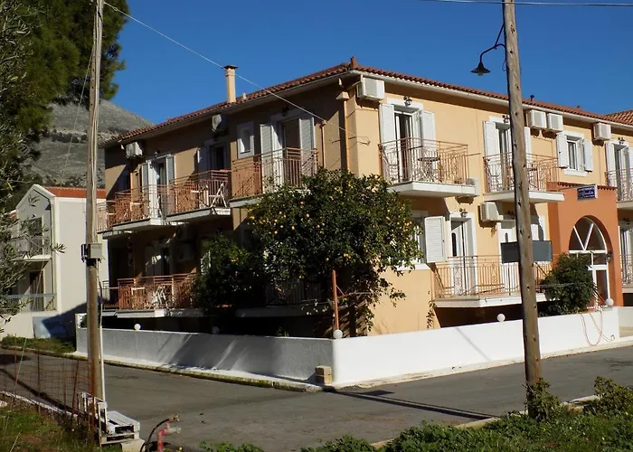 Afrodite Spacious Apartments! 3*