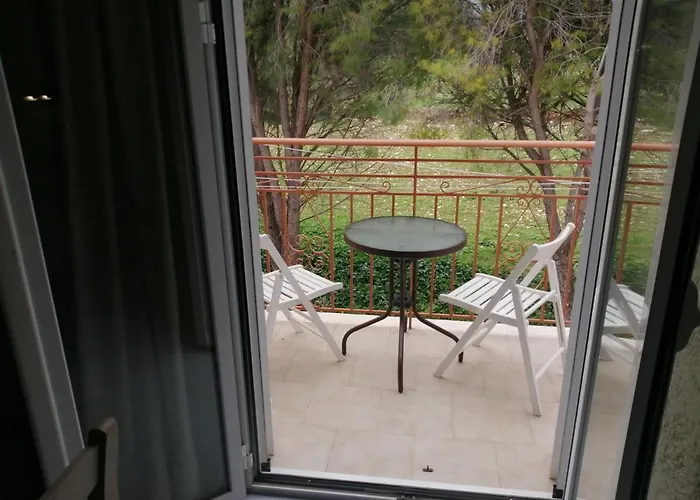 Afrodite Spacious Apartments! Aparthotel 3*