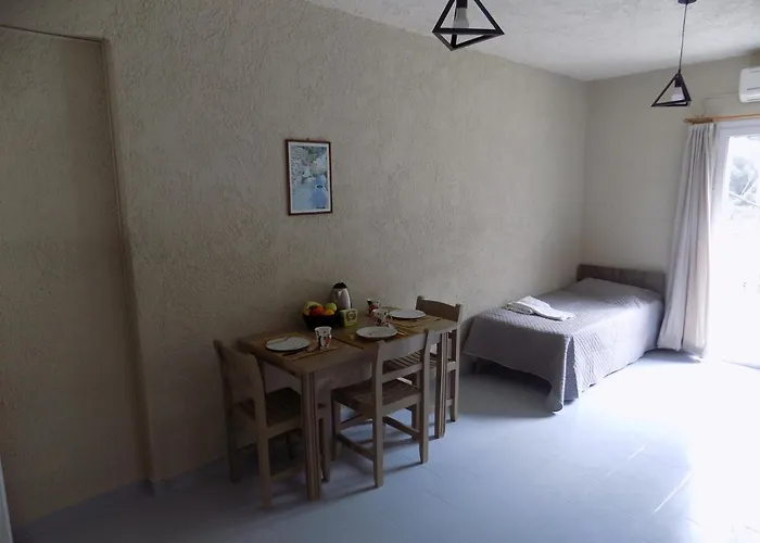 Afrodite Spacious Apartments! Agia Efimia