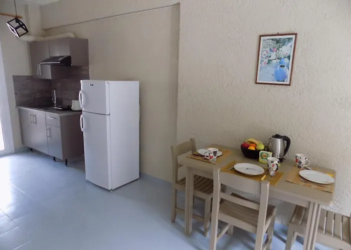 Afrodite Spacious Apartments! Aparthotel 3*