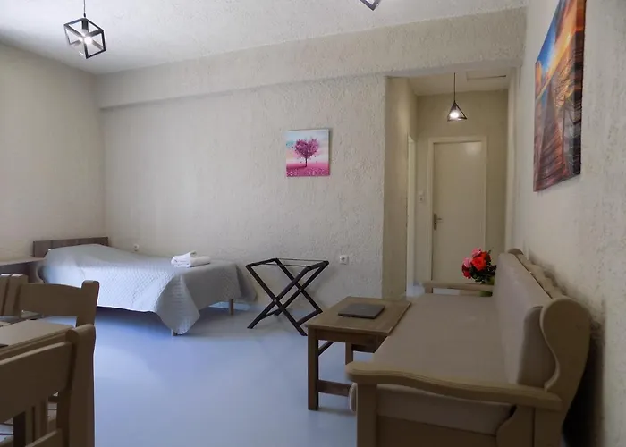 Afrodite Spacious Apartments! Aparthotel