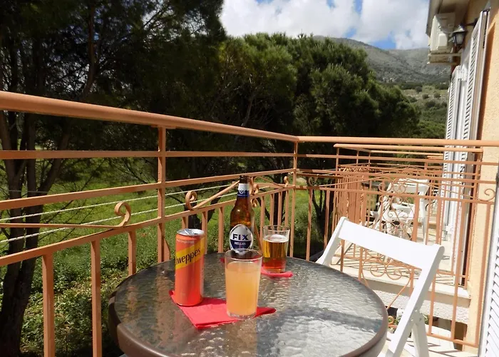 Afrodite Spacious Apartments! Agia Efimia