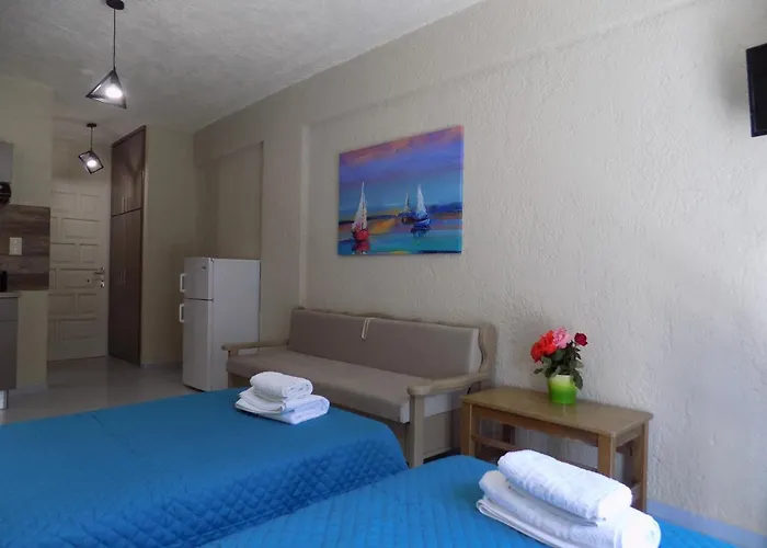 Afrodite Spacious Apartments! Aparthotel 3*