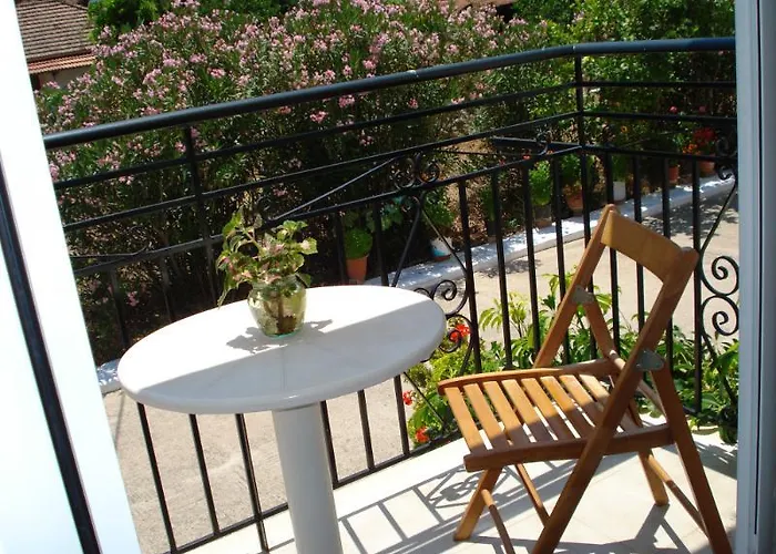 Afrodite Spacious Apartments! 3* Agia Efimia