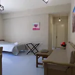 Afrodite Spacious Apartments! Aparthotel